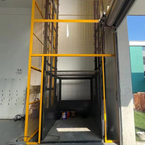 永修导轨式升降机助力物流园破解运输难题