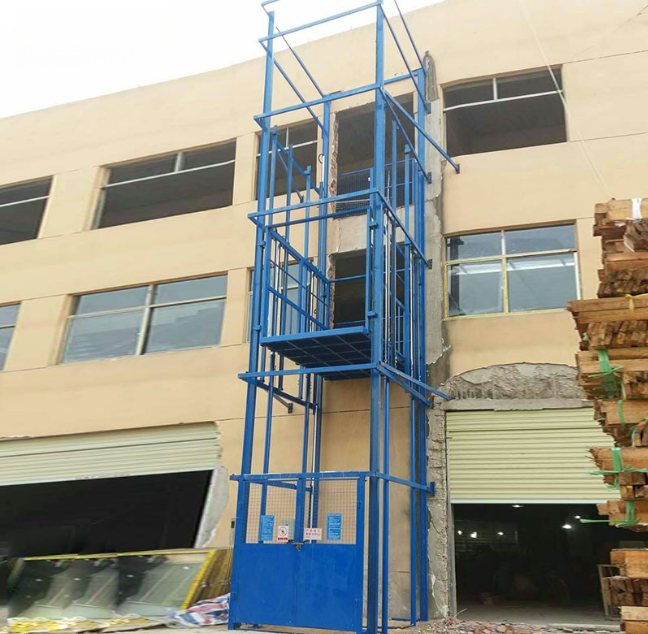 永修建材厂室外物料提升